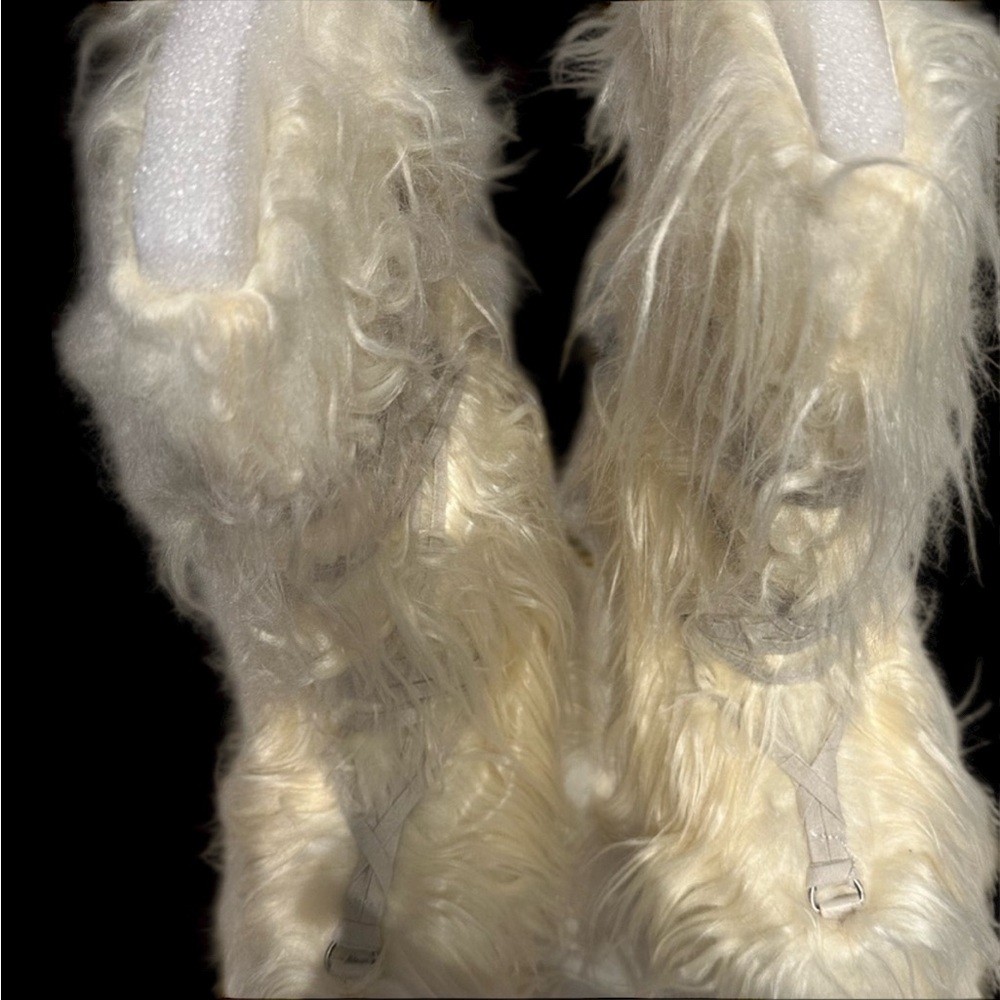 Darker Wavs Dolls Kill WARP FAUX FUR BOOTS New No Box burning man